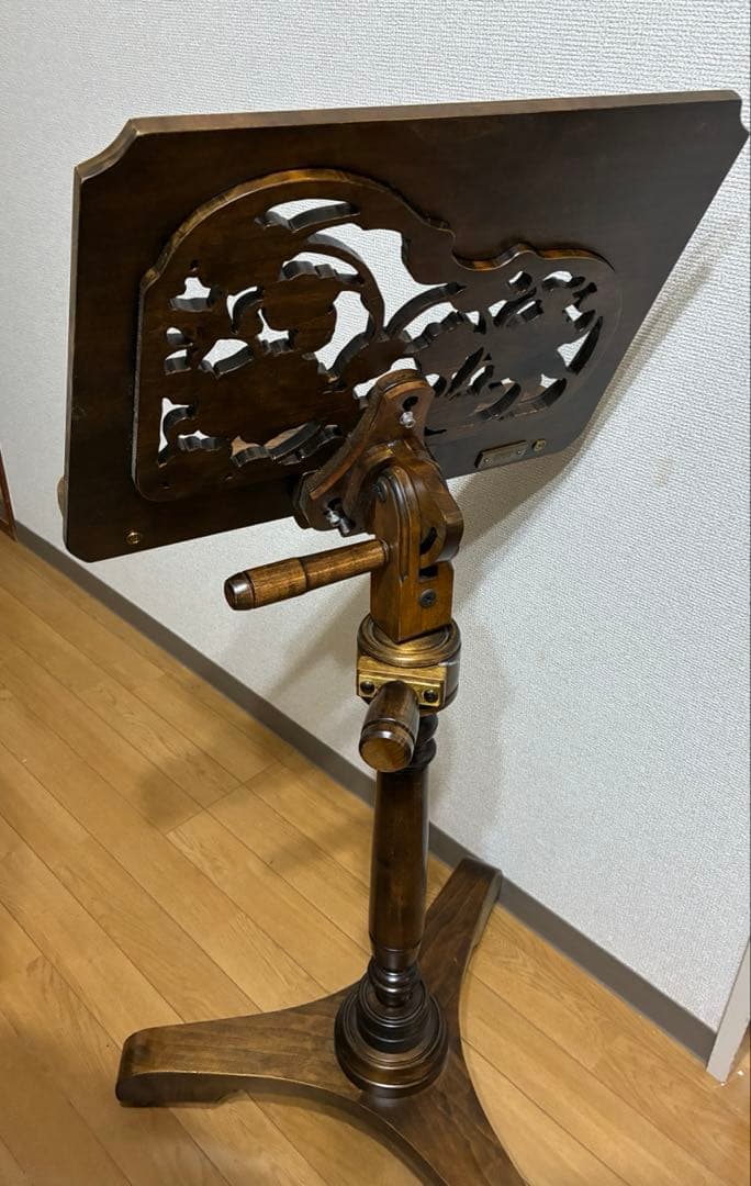 ATELIER MORI 花彫刻 木製譜面台　スタンド