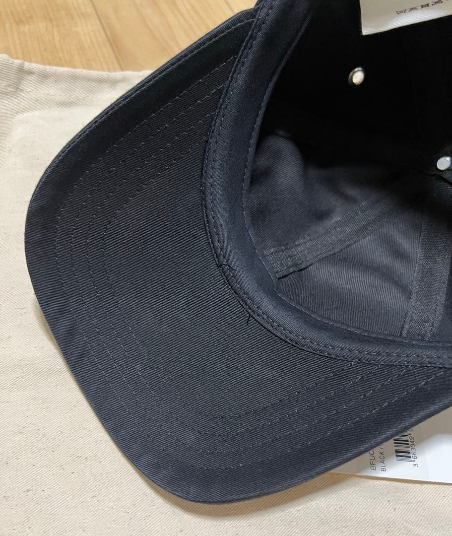 美品　AMI Paris 黒キャップ　タグ有り　保存袋付き