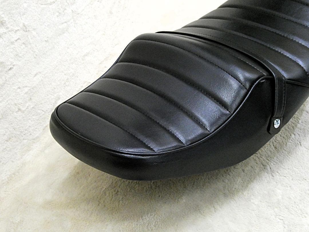 ゼファー400 前期・初期 黒皮 タックロール シート/C1-4