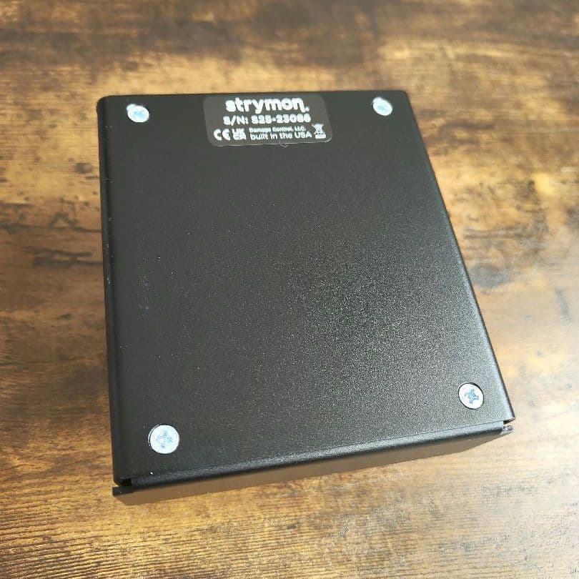 Strymon FLINT V2 tremolo & reverb｜ほぼ新品