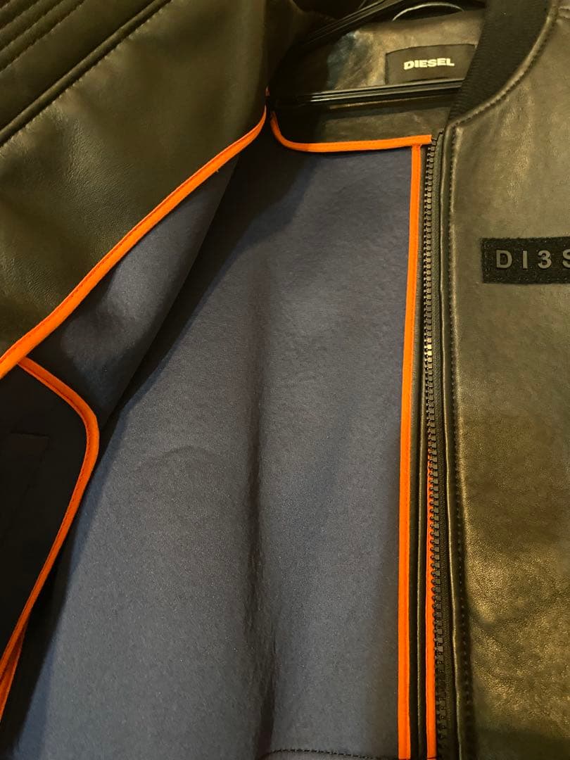 【湯煙！】DIESEL ブラックレザージャケット