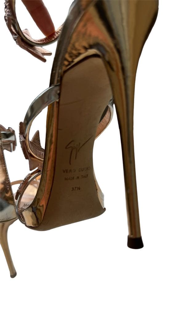 giuseppe zanotti ジュゼッペザノッティ　ヒール　パンプス