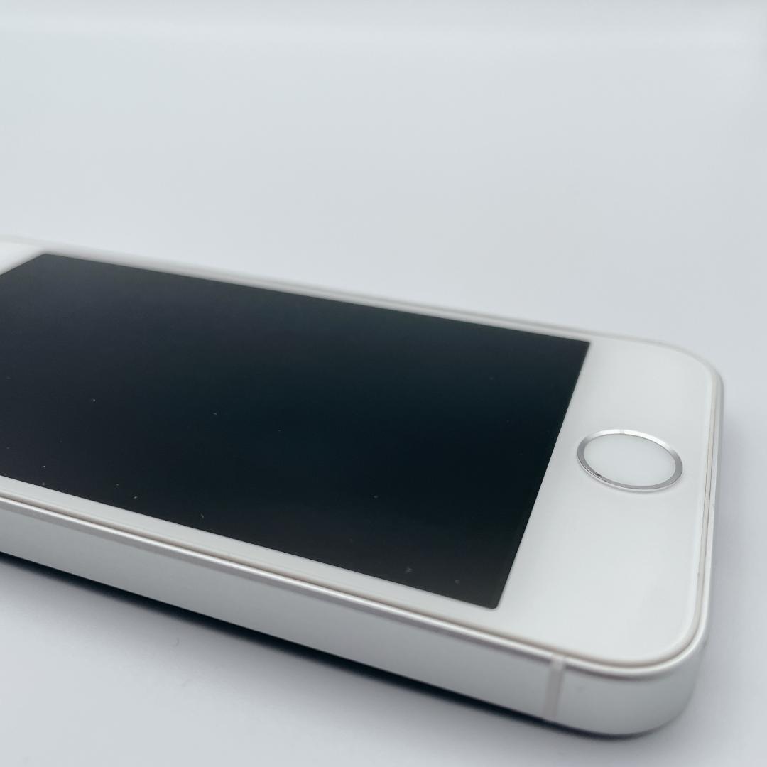 【ほぼ未使用】iPhone SE 16GB SIMフリー A1723 シルバー
