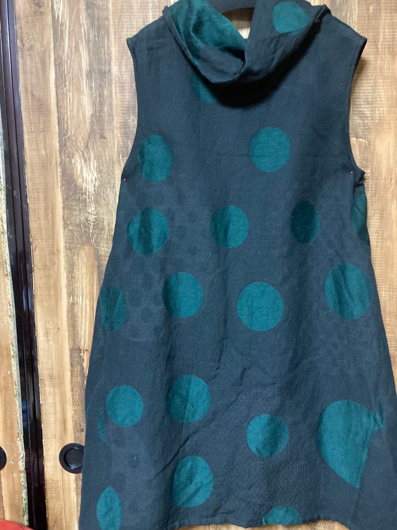 センソユニコ慈雨ワンピース　チュニック　フード　ドット