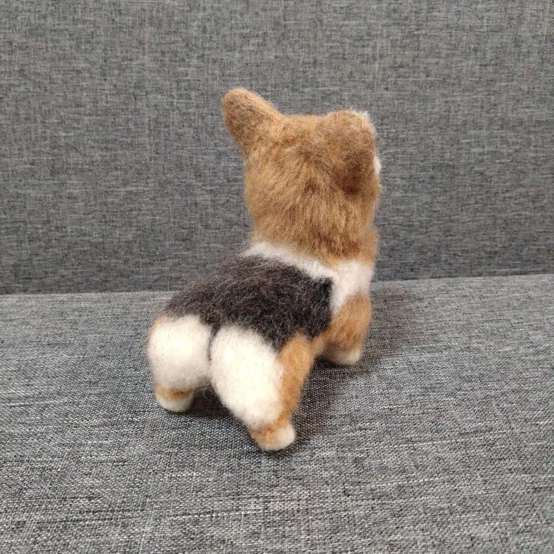 羊毛フェルト コーギー　犬　ハンドメイド　ぬいぐるみ　置物