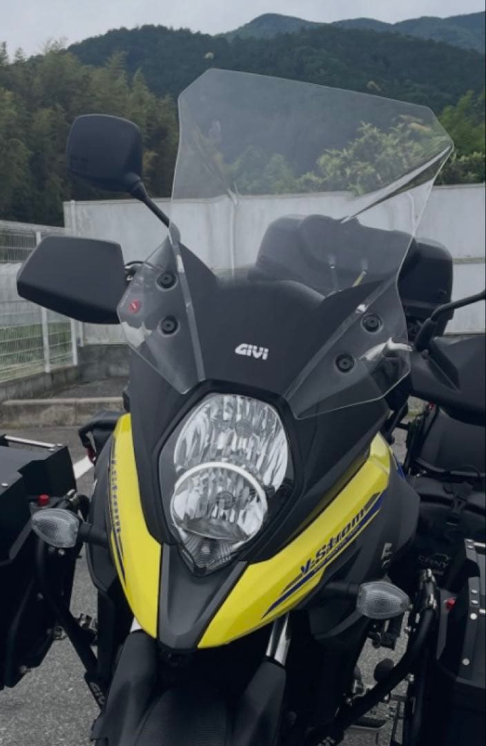 Vストローム650(2017〜) GIVI D3112ST ロングスクリーン