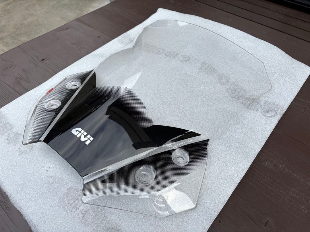 Vストローム650(2017〜) GIVI D3112ST ロングスクリーン