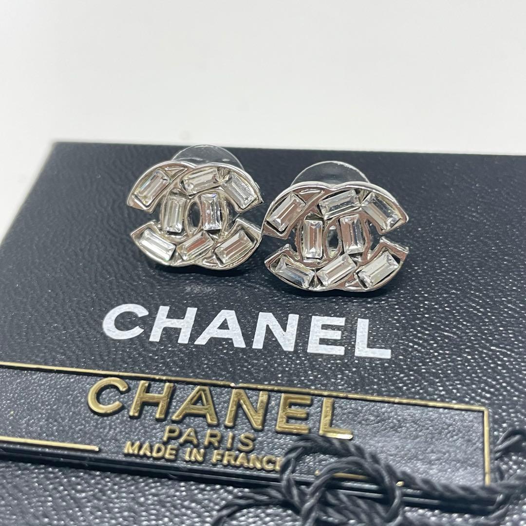む*ょ様 01年　CHANEL ココマーク　クリスタルピアス