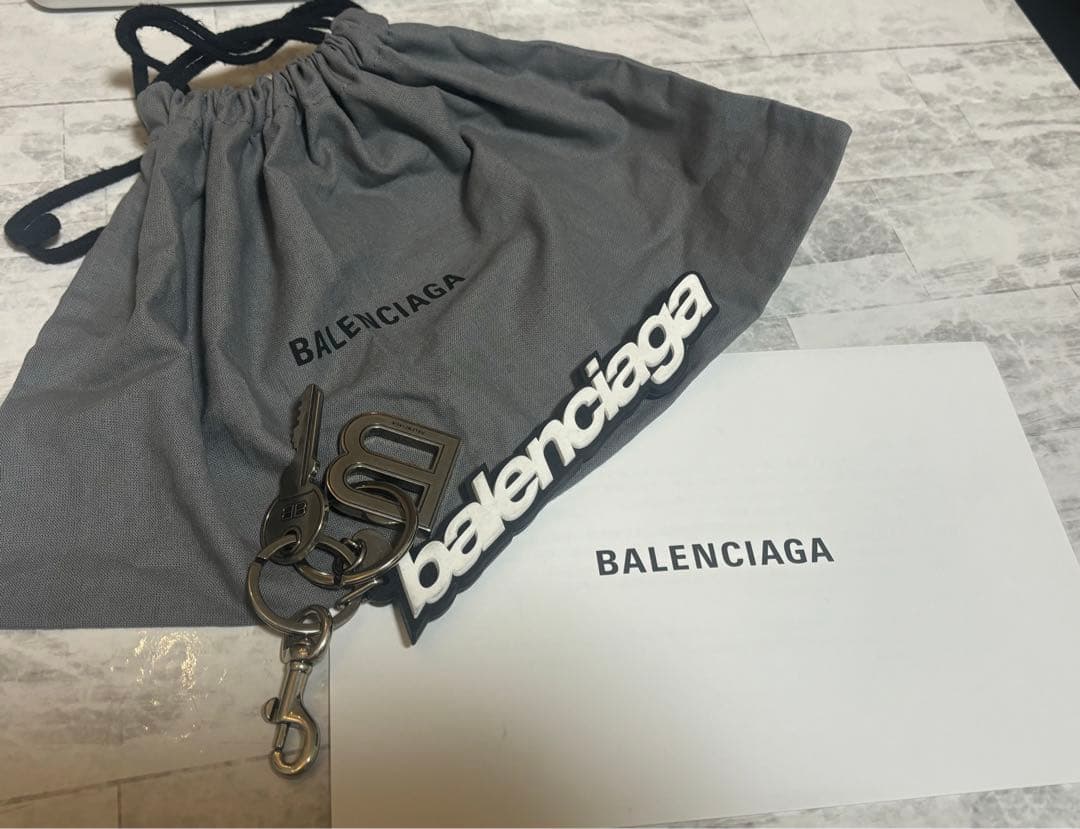 バレンシアガ★チャーム