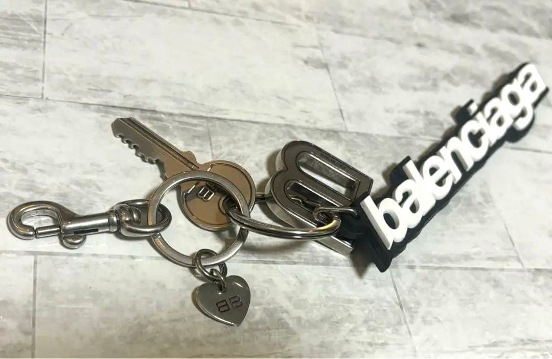 バレンシアガ★チャーム