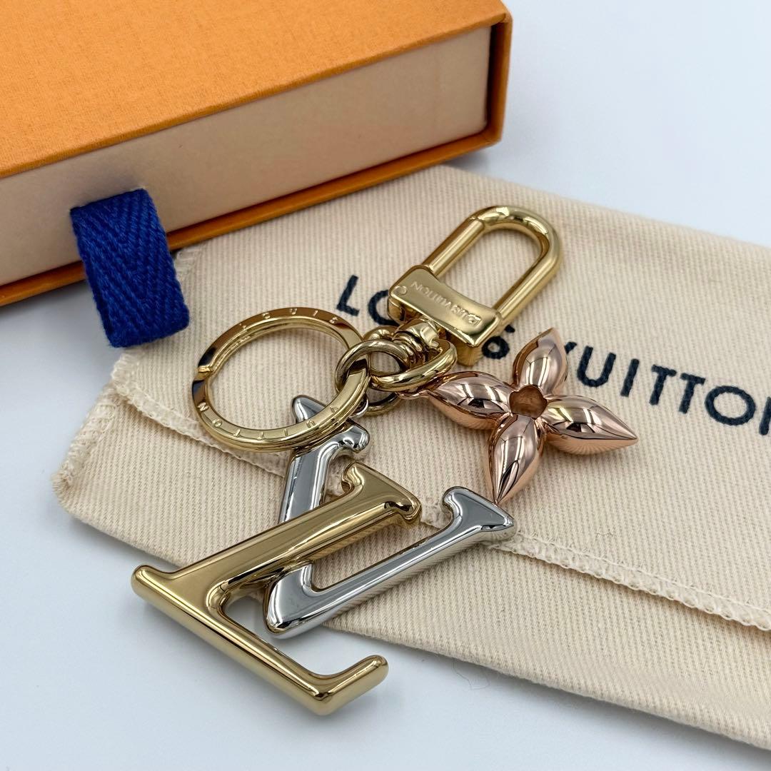 ⭐️極美品⭐️ ルイヴィトン チャーム M68449 ポルトクレ LVニューウェーブ