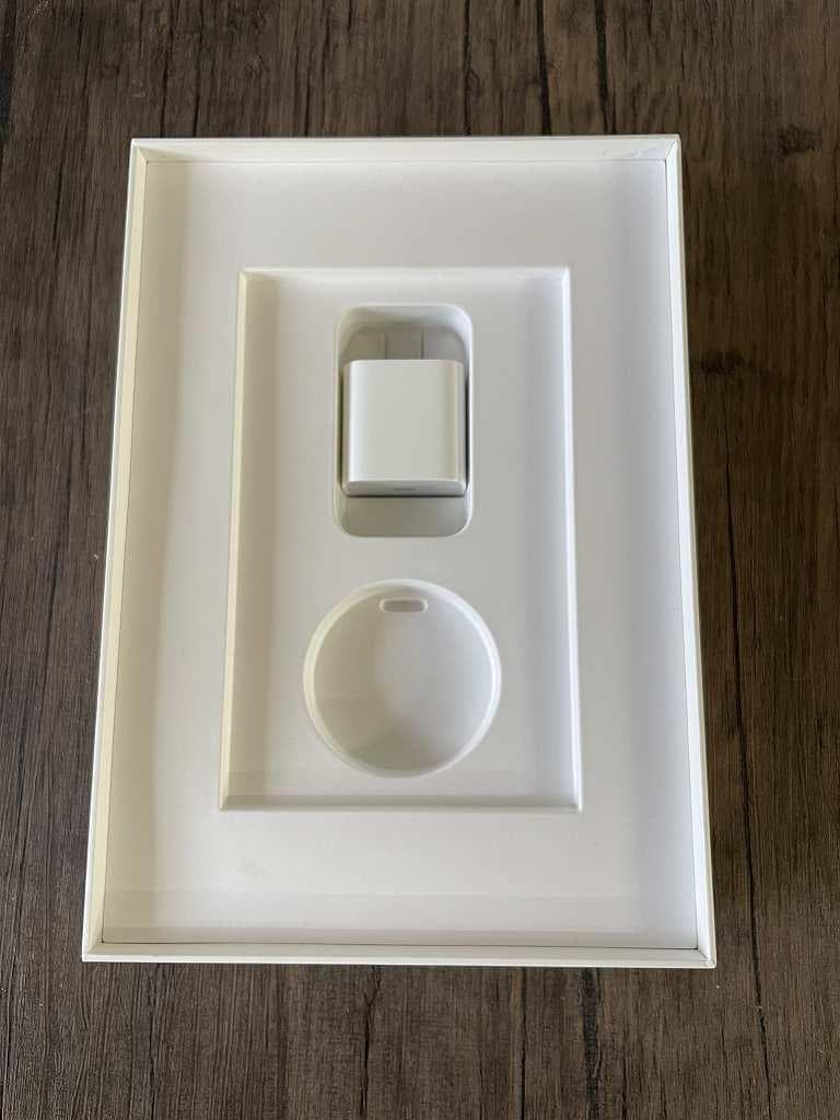 ③【美品】iPad Apple 第9世代　Wi-Fiモデル　64GB