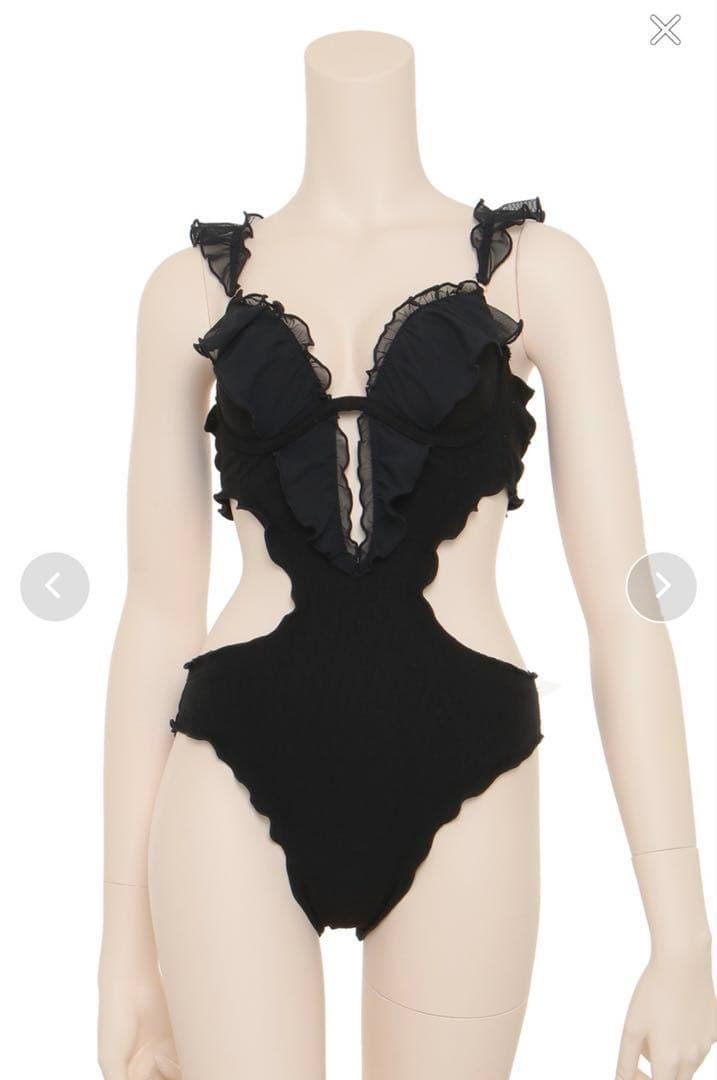 ラヴィジュール　フリル付きブラックワンピース水着