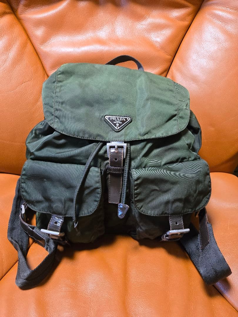 PRADA　プラダ　オリーブグリーン　バックパック　リュック　白タグ
