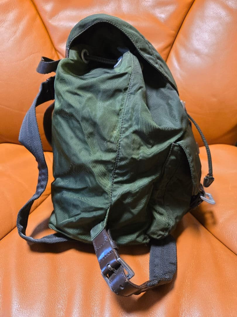 PRADA　プラダ　オリーブグリーン　バックパック　リュック　白タグ