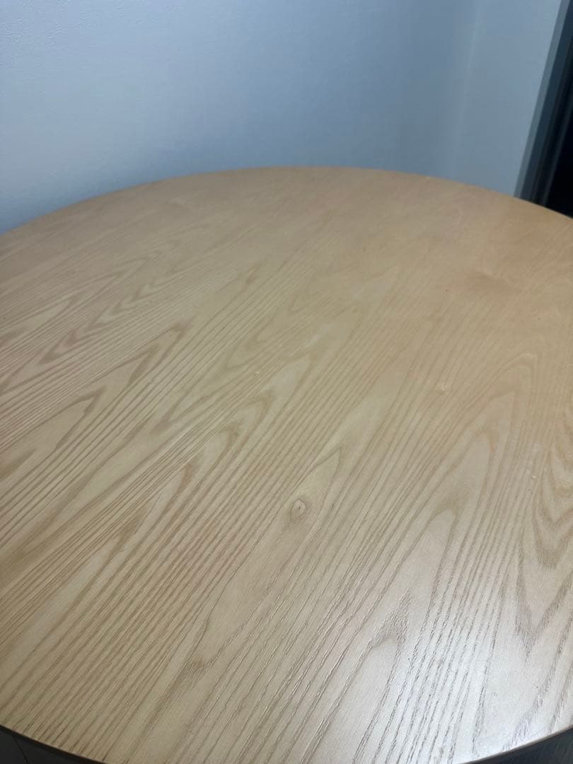 ダイニングテーブル（1200×1200,高さ720）