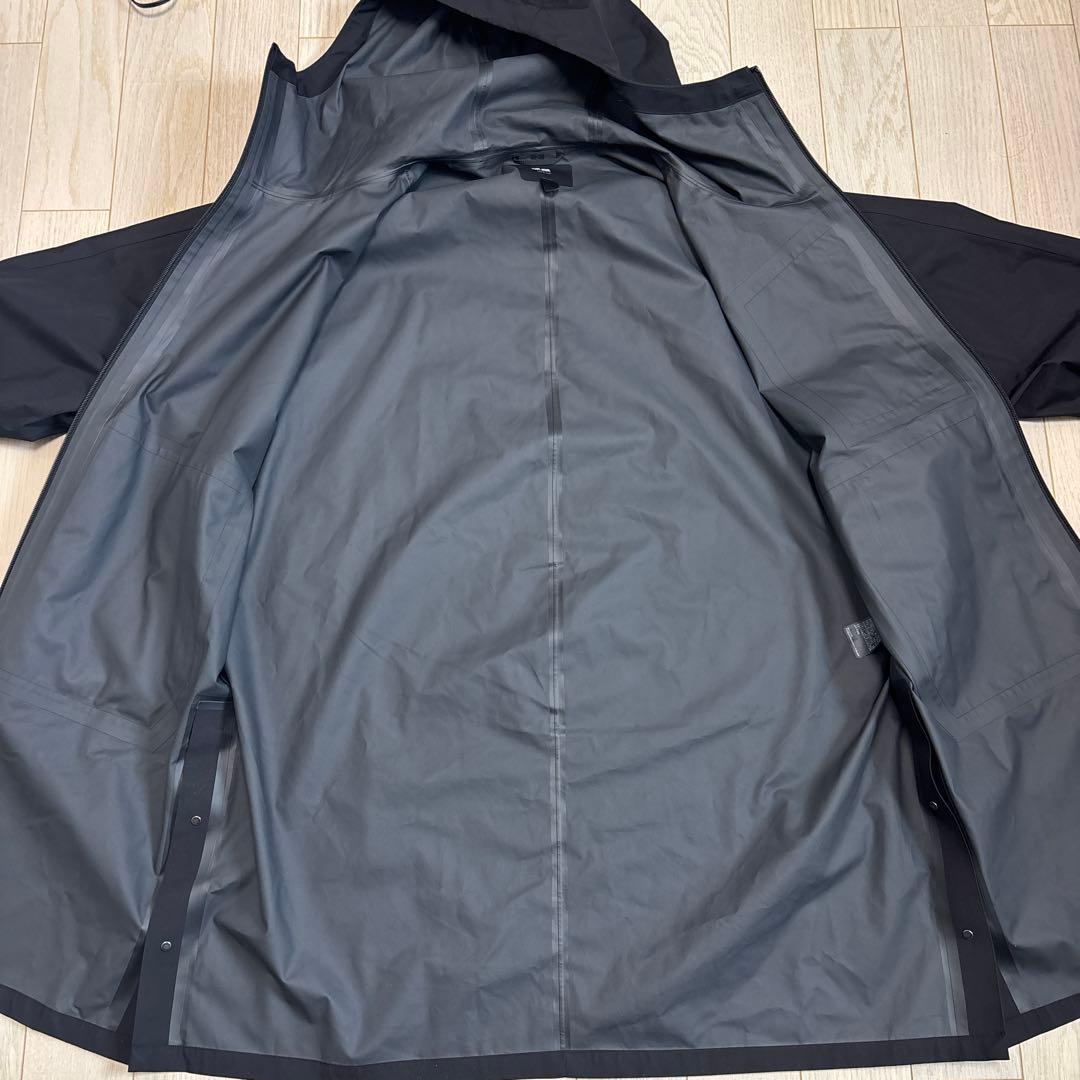 【美品】 ユニクロ UNIQLO セオリー Theory ブロックテック コート