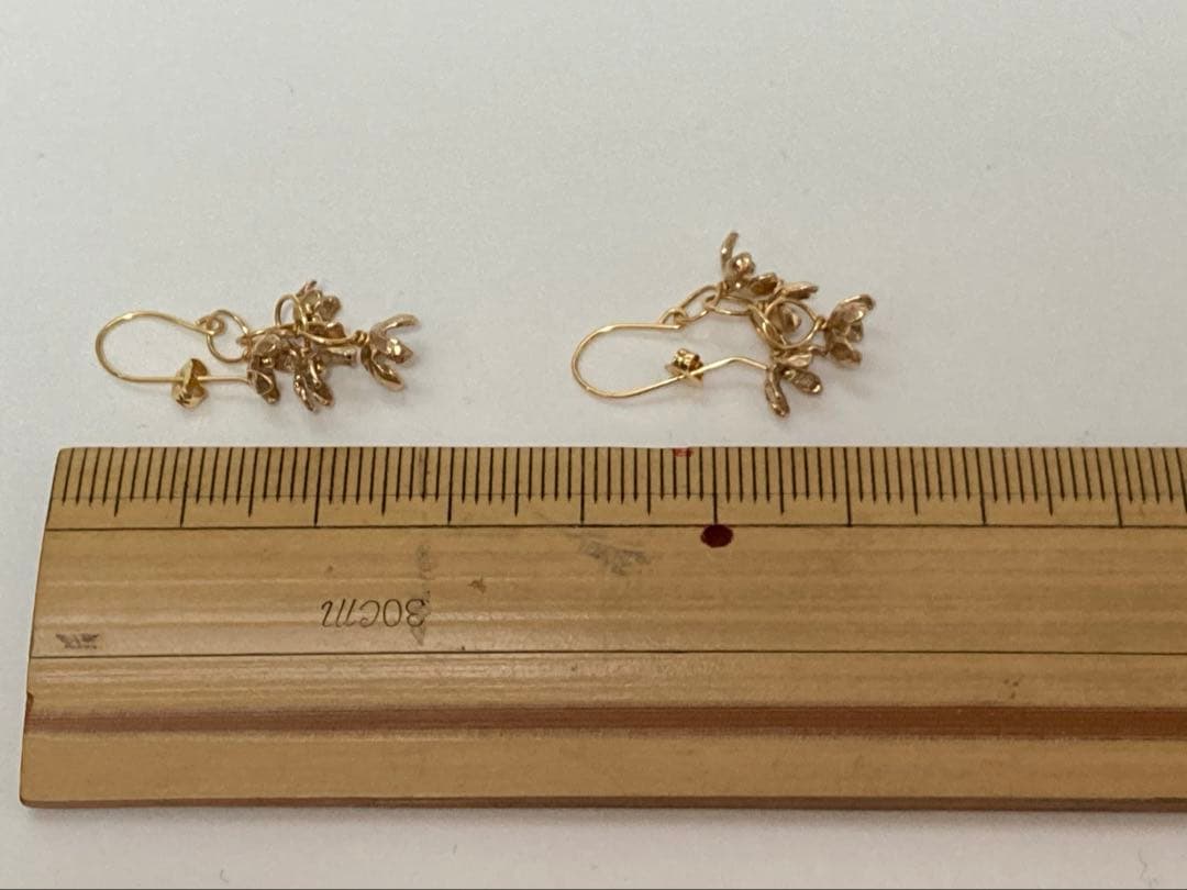 美品　カオル　kaoru かすみ草　ピアス　k10 k18 両耳　証明書付き