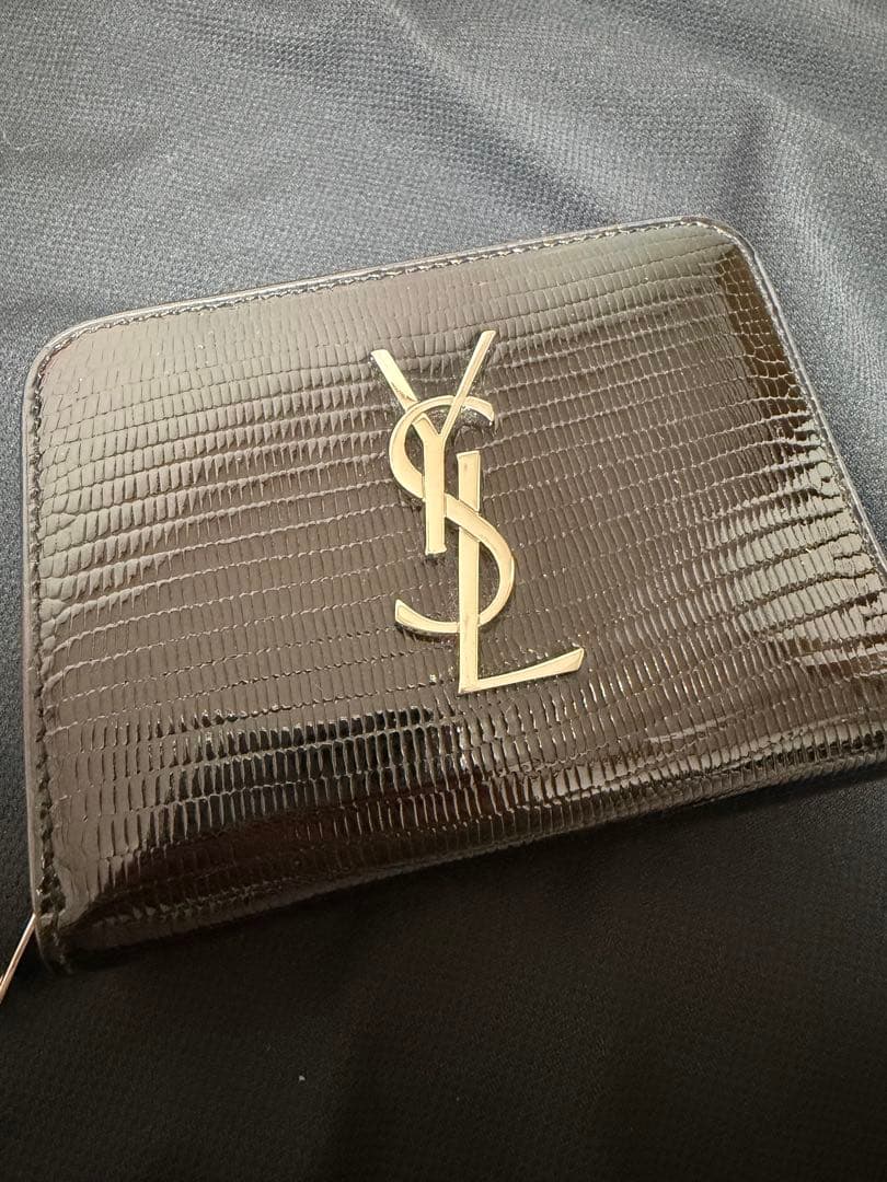 イヴ・サンローラン　YSL ロゴ　カサンドラ リザード柄 サンローラン 財布