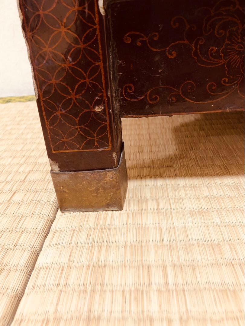 中国の古い 棚 キャビネット アンティーク 格安にて