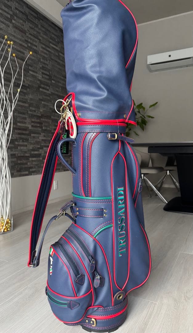 断捨離屋 　TRUSSARDI ゴルフバッグ