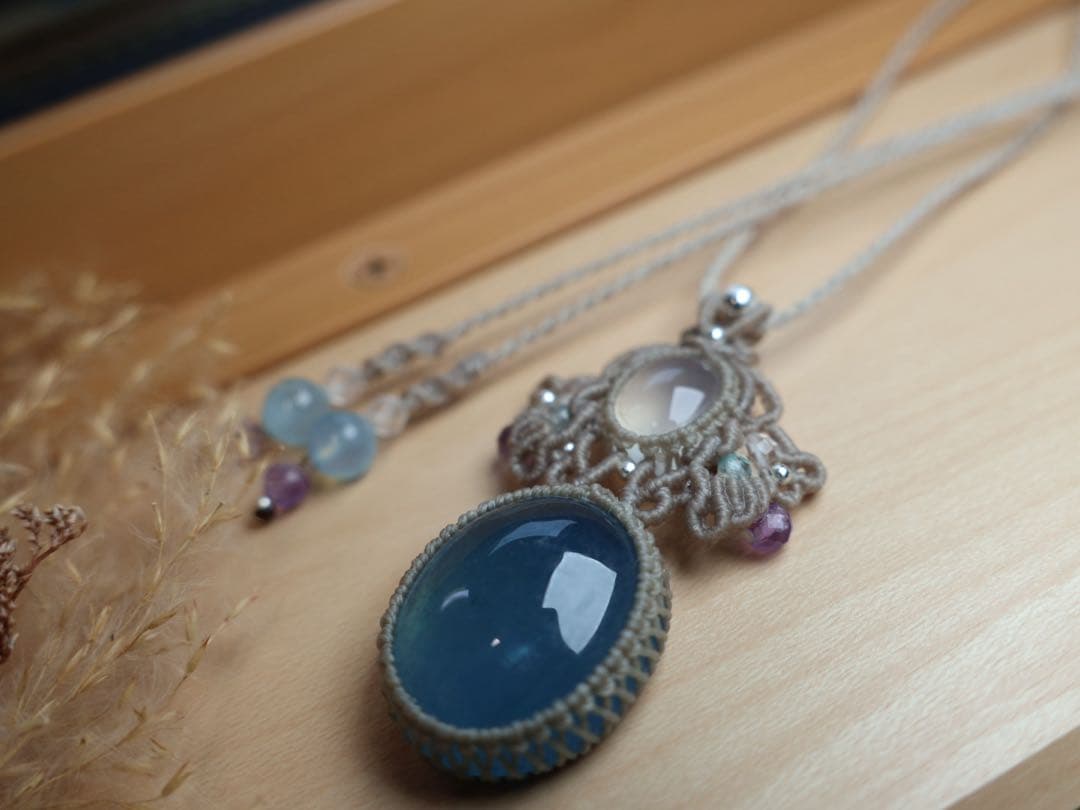 ぼ*)様 アクアマリン　カルセドニー　マクラメ　ネックレス