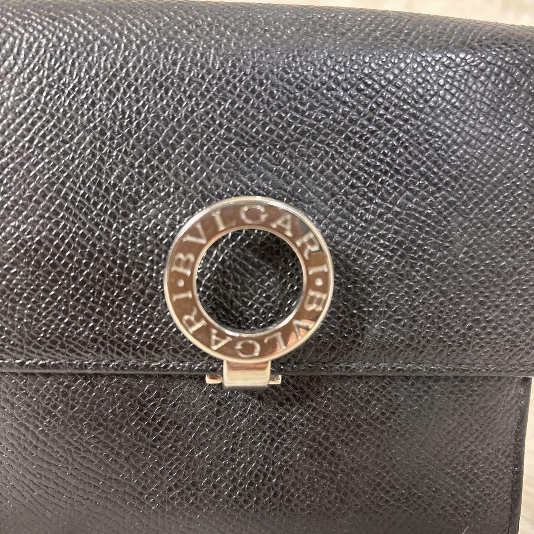 ブルガリ　ロゴクリップ　折財布　フラップ　ブラック