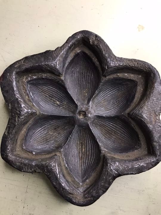 #B 古美術　骨董　鉄製　文鎮　レザークラフトの型