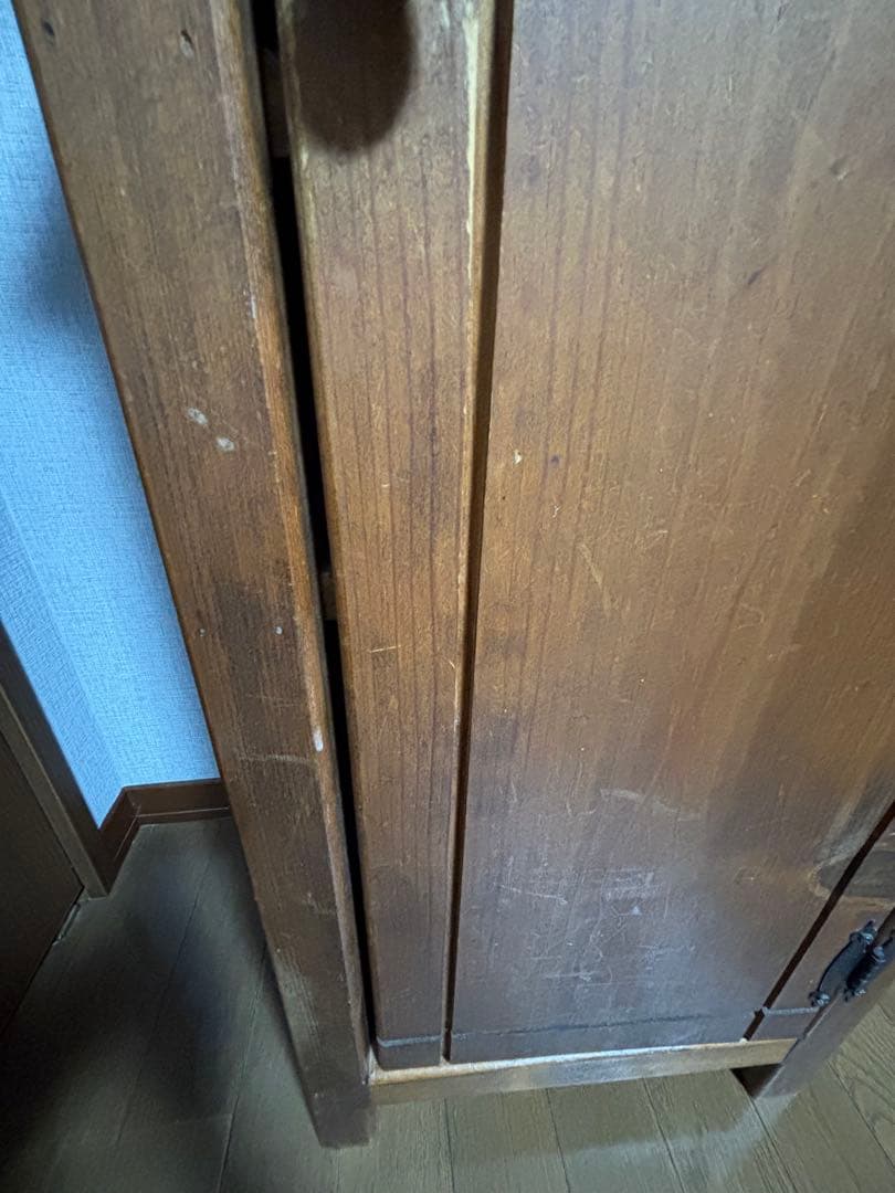 カントリーキャビネット