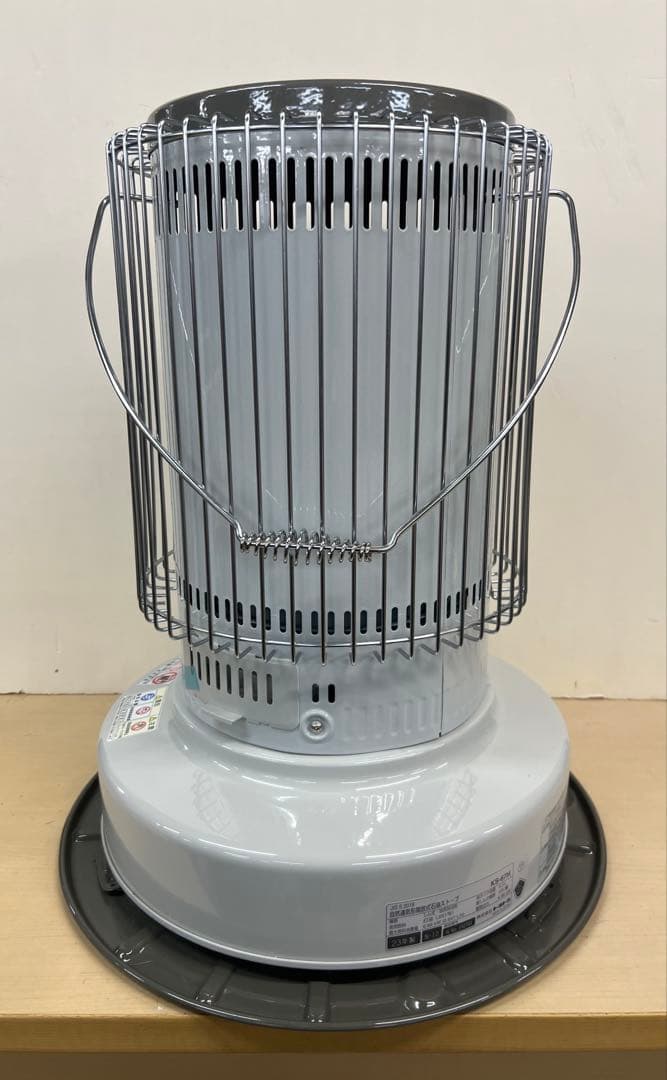 トヨトミ KS-67H(W) 対流形石油ストーブ 新品 展示品