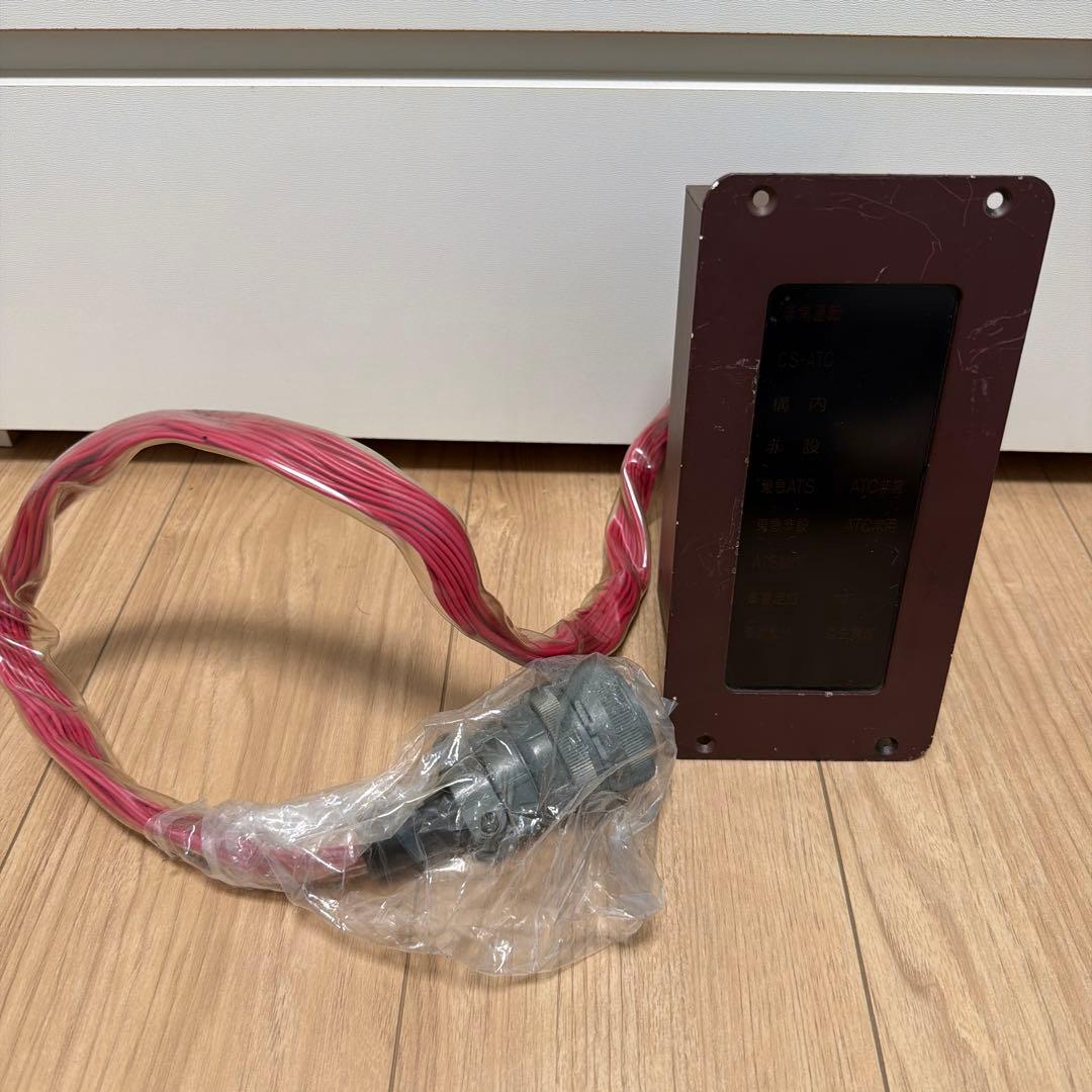 東急電鉄？鉄道部品　表示灯