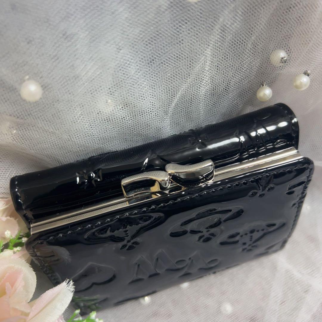 VivienneWestwoodエナメル ブラック 三つ折り財布