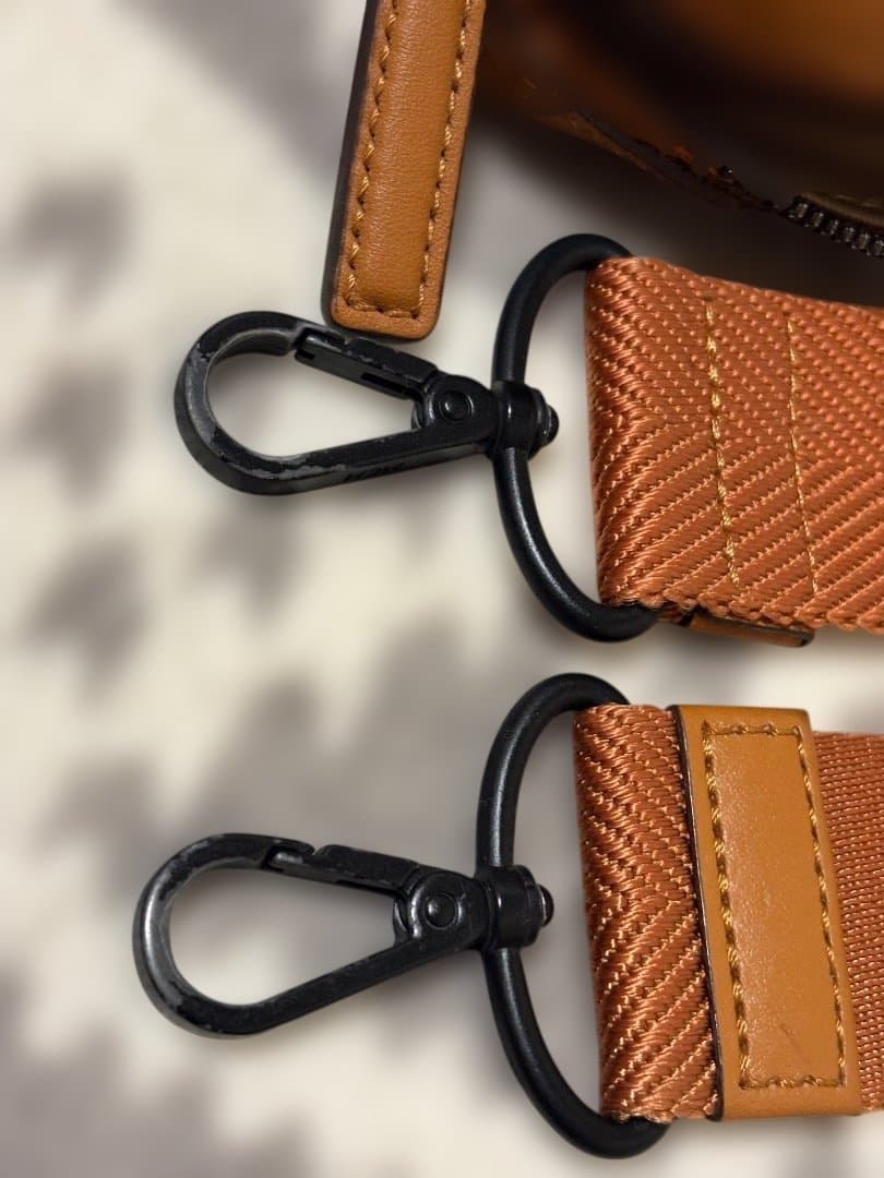 MCM ボディバッグ ブラウン レザー