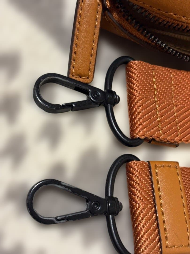 MCM ボディバッグ ブラウン レザー