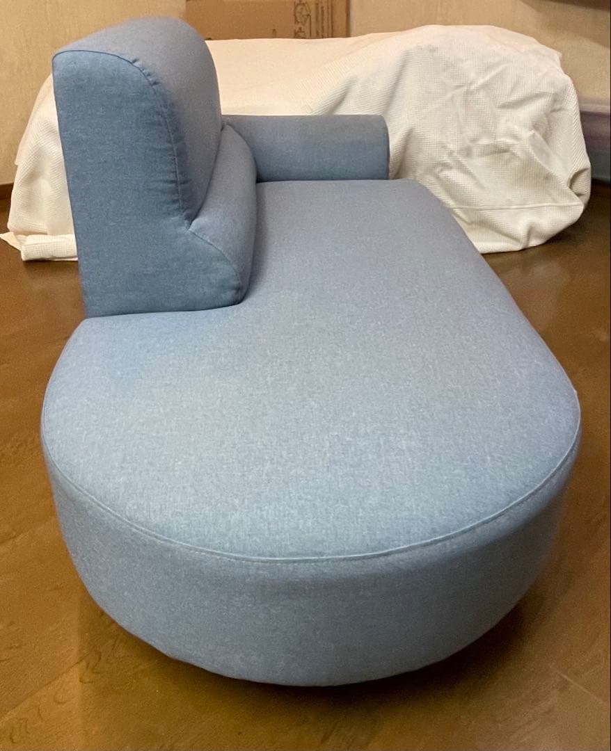 片肘右カウチ　ソファ　ライトブルー