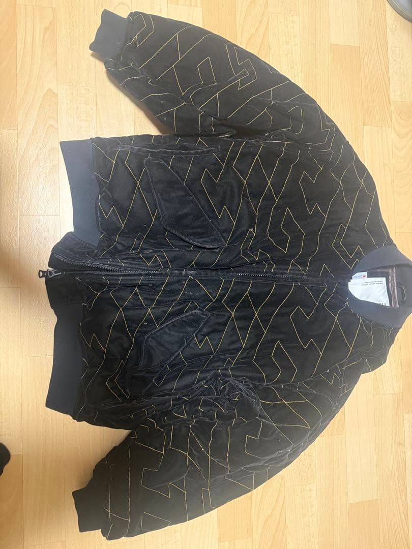 タイトブース　ボンバージャケット　L　ブラック　ベロア