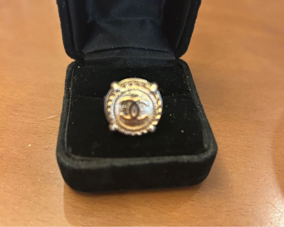 シャネルボタン　ハンドメイドリング