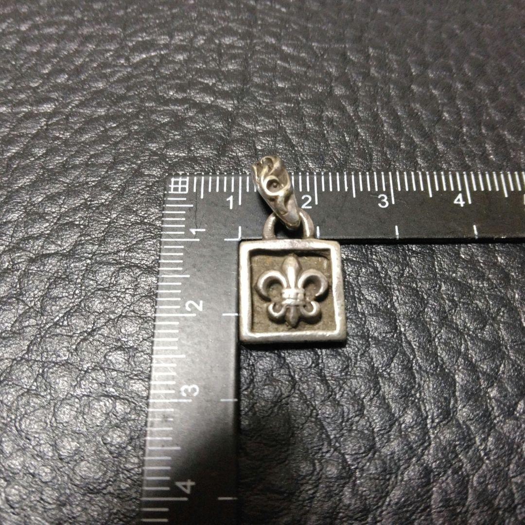 クロムハーツ フレームドBSフレアチャーム