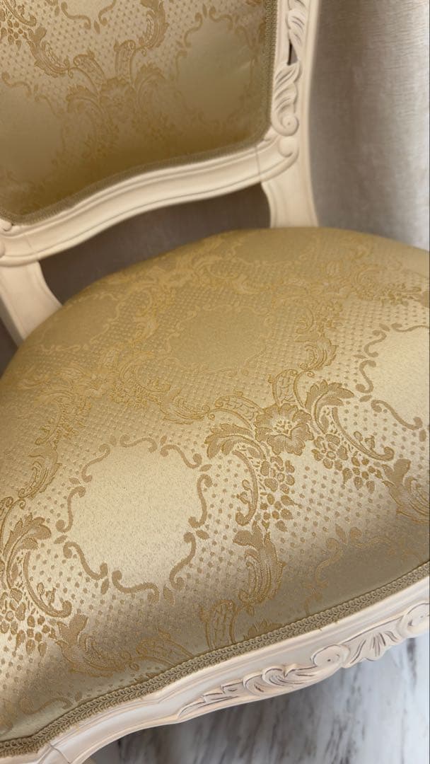 フランシスカ　クラシックスタイル 椅子 ゴールド