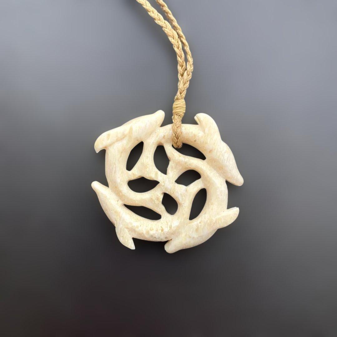 限定値下中 ボーンカービング　ネックレス
