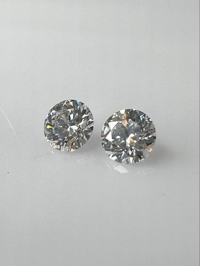 PT天然ダイヤモンドピアス 計0.6ct 中央宝石研究所　ソーティング付き