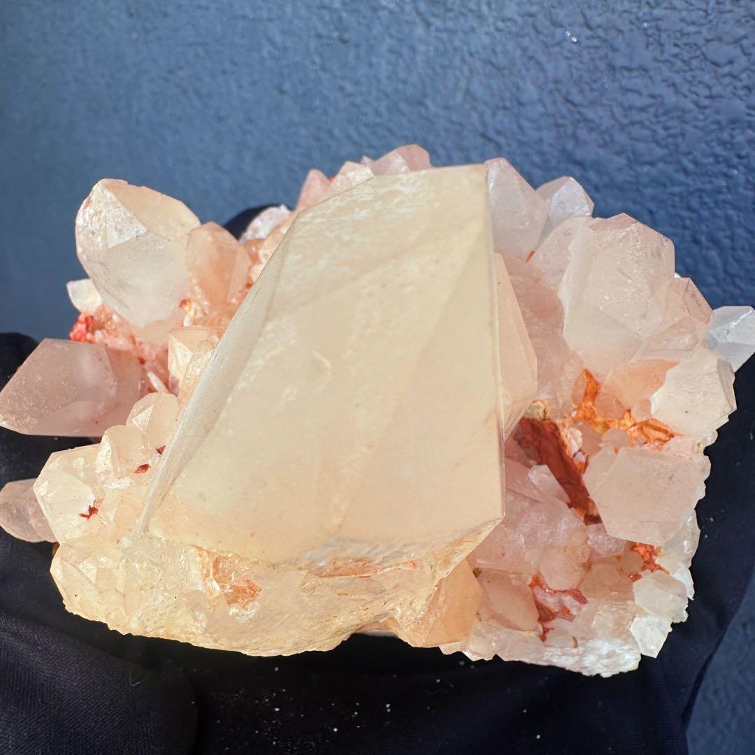 爆アレ❗️可愛いピンク♡超綺麗マダガスカル産パイナップルピンククラスターA1444