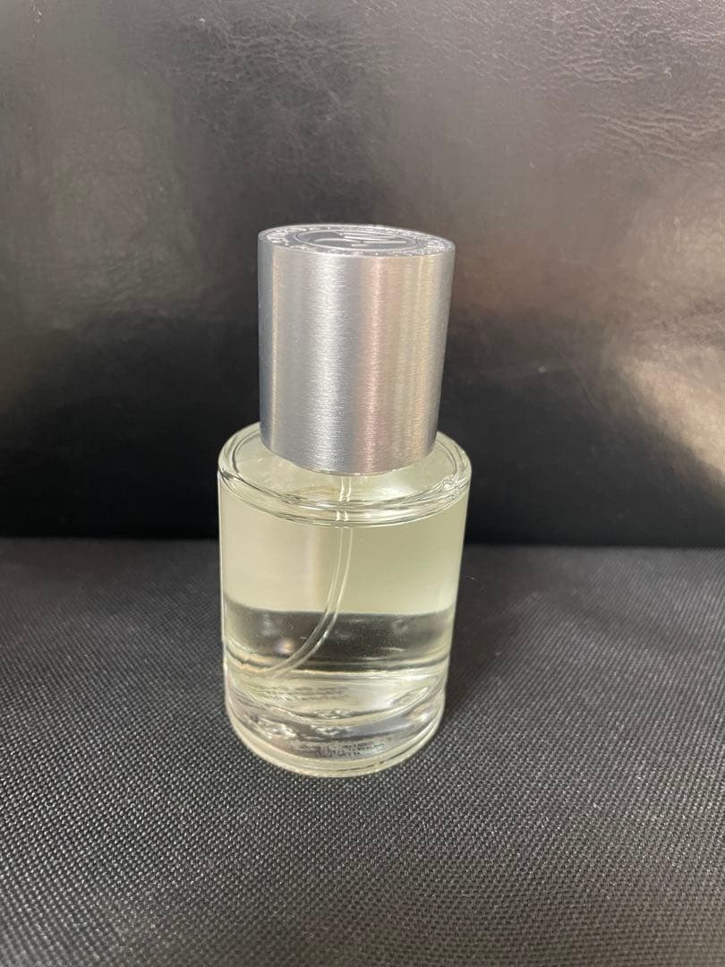 Maison Crivelli ローズ サルティフォリア オードパルファム