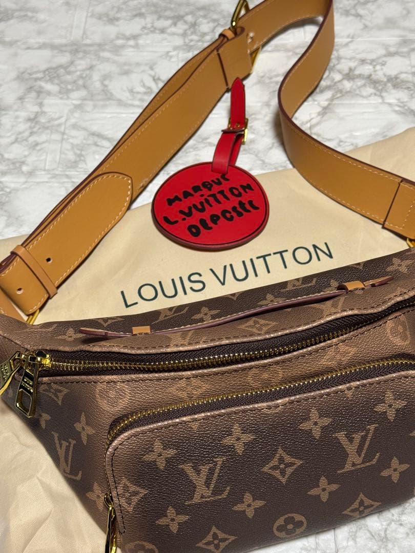 ⭐️超美品⭐️ルイヴィトン バムバッグ 斜め掛け モノグラム ※1ヶ所穴開け加工済み