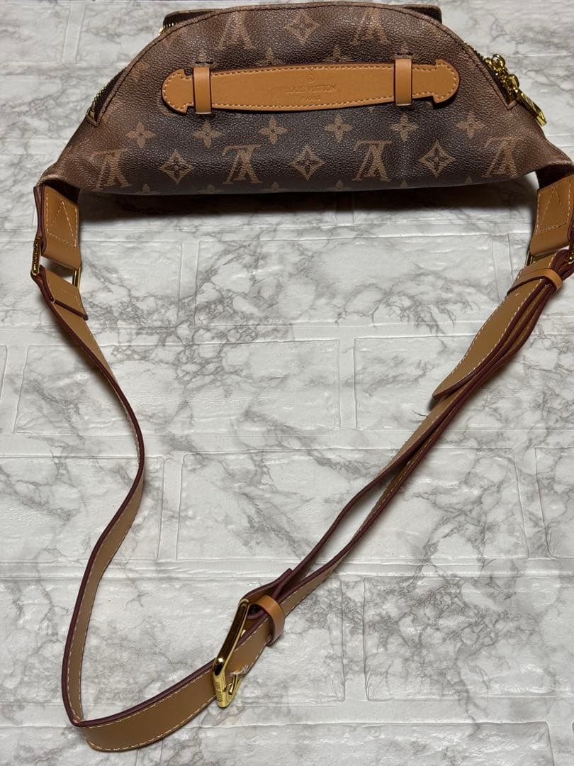 ⭐️超美品⭐️ルイヴィトン バムバッグ 斜め掛け モノグラム ※1ヶ所穴開け加工済み