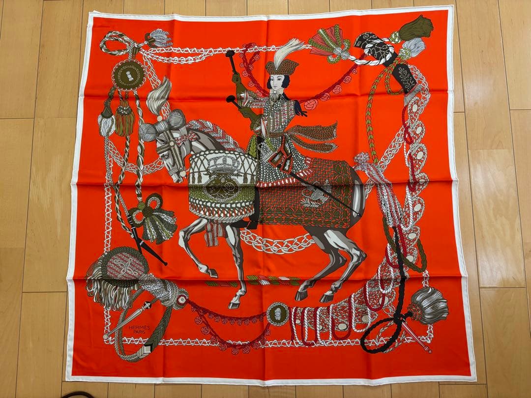 未使用 HERMES カレ90 LE TIMBLIER 「ティンパニー奏者」