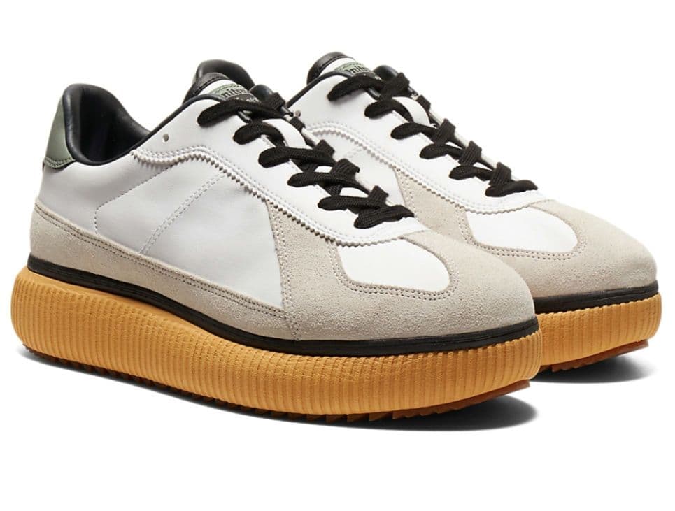 Onitsuka Tiger DELECITY　23.5cm