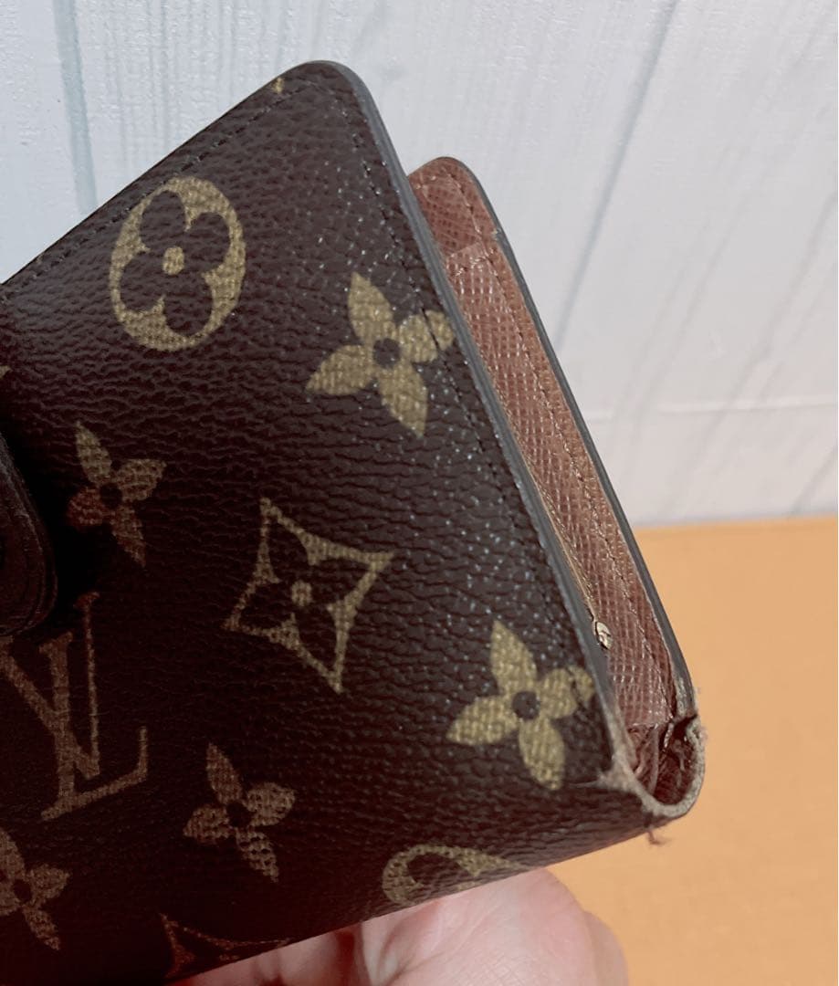 【人気モデル】Louis Vuitton ルイヴィトン 二つ折り財布 モノグラム