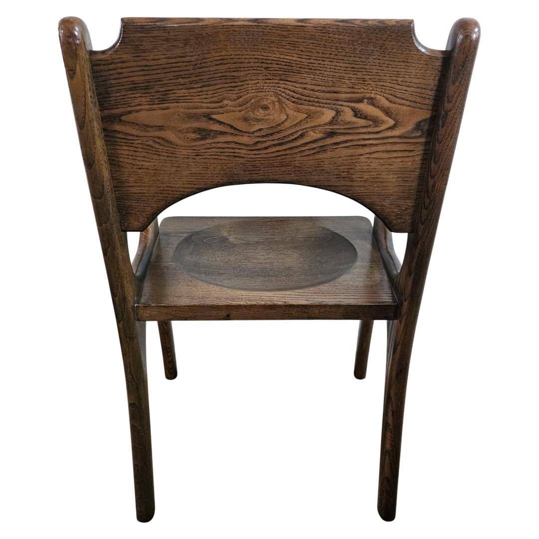 木製 アーム付き ダイニングチェア① 板座 座ぐり くり抜きデザイン 椅子