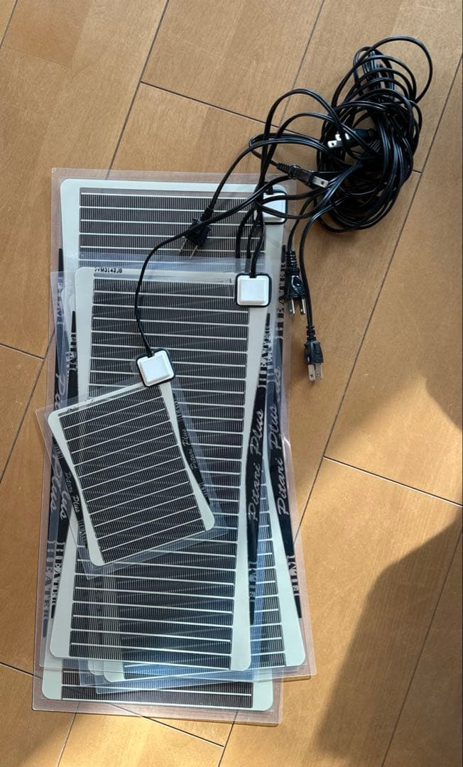 【まとめ売り】ピタリ適温プラス パネルヒーター　爬虫類